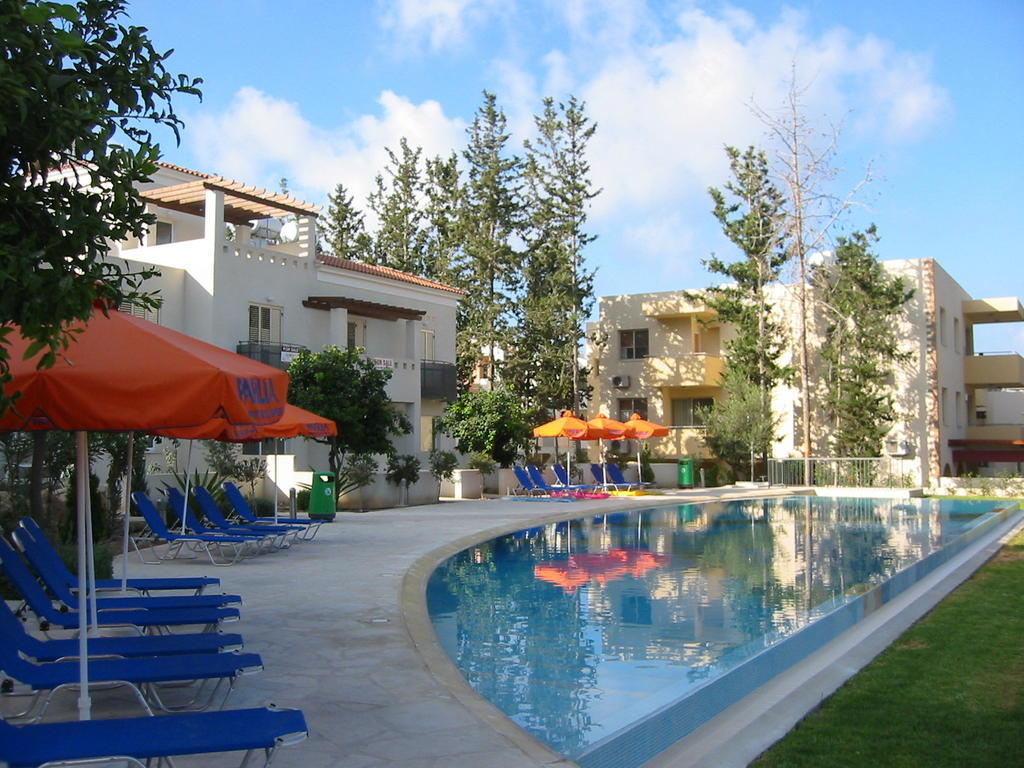 Hesperides Gardens Villa Pafos Exterior foto