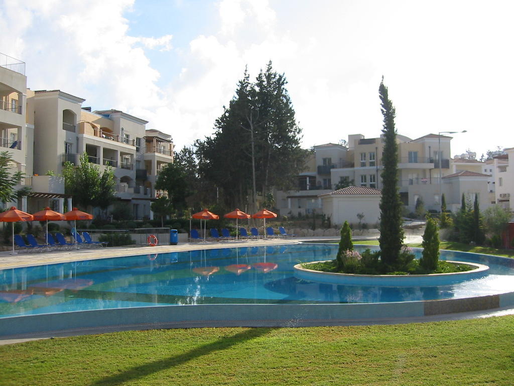 Hesperides Gardens Villa Pafos Exterior foto